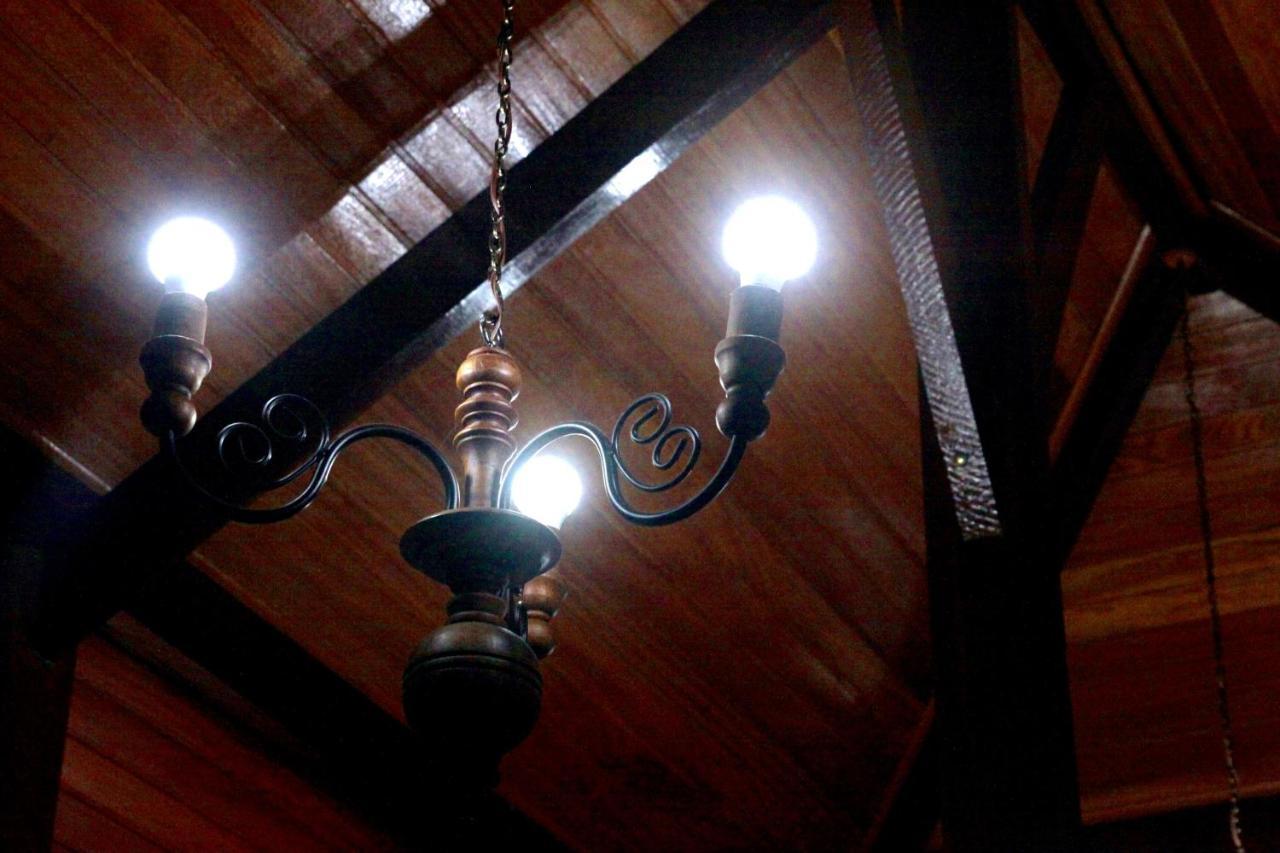 Pousada Alves São Brás do Suaçuí Esterno foto
